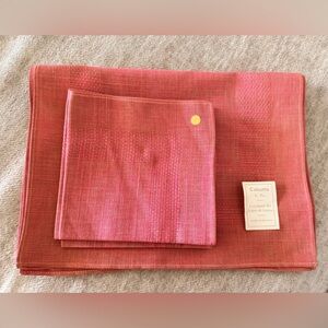 8 Pe. Calcutta Pink Linen and Cotton Luncheon Set